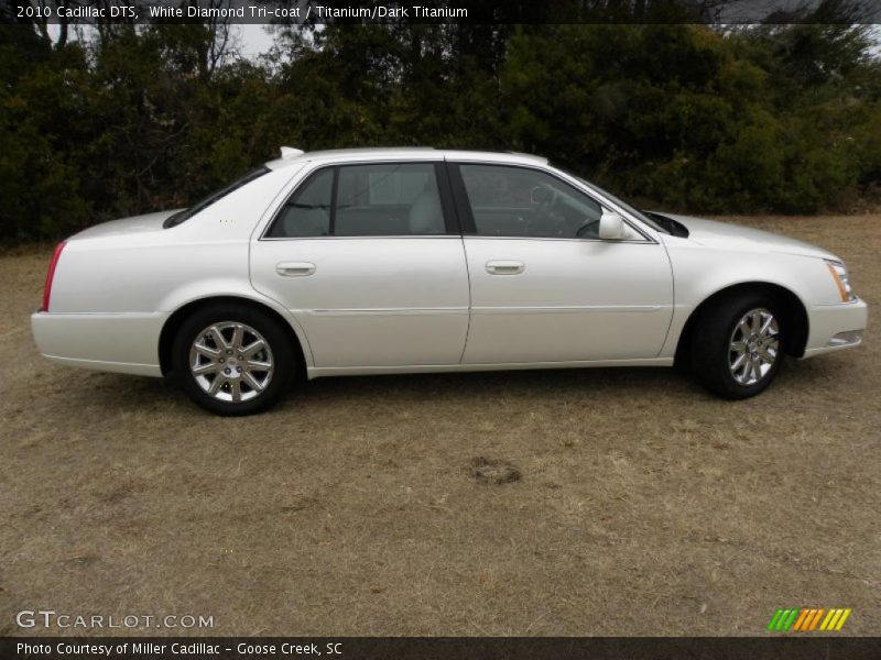 White Diamond Tri-coat / Titanium/Dark Titanium 2010 Cadillac DTS