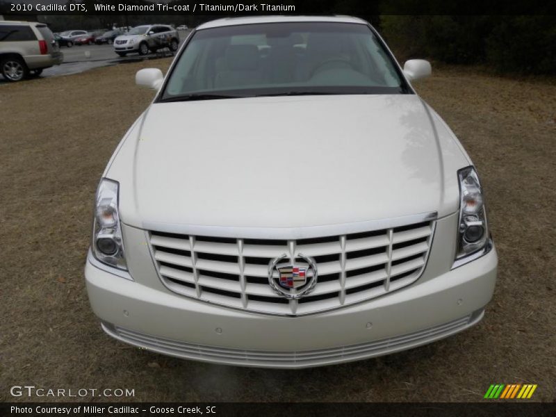 White Diamond Tri-coat / Titanium/Dark Titanium 2010 Cadillac DTS