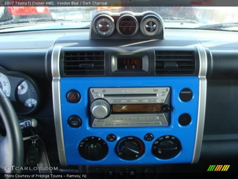 Voodoo Blue / Dark Charcoal 2007 Toyota FJ Cruiser 4WD