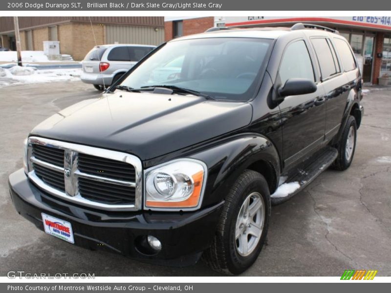 Front 3/4 View of 2006 Durango SLT