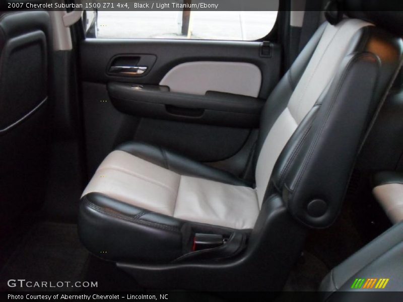Black / Light Titanium/Ebony 2007 Chevrolet Suburban 1500 Z71 4x4