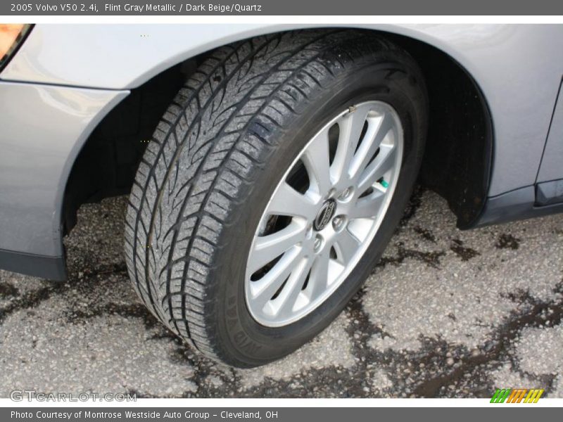 Flint Gray Metallic / Dark Beige/Quartz 2005 Volvo V50 2.4i