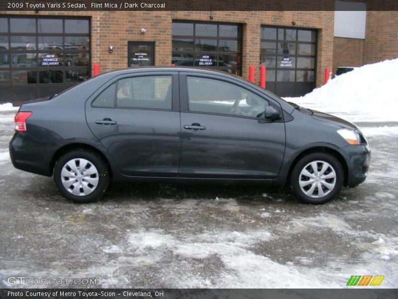 Flint Mica / Dark Charcoal 2009 Toyota Yaris S Sedan