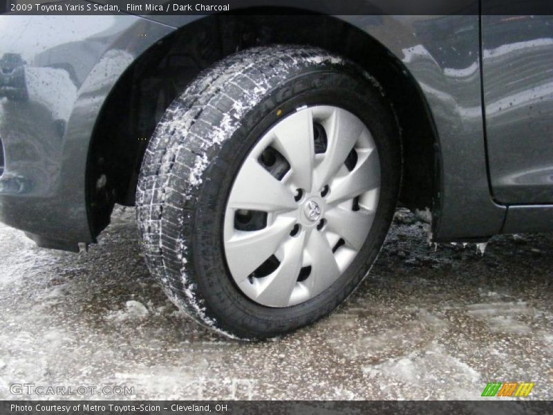 Flint Mica / Dark Charcoal 2009 Toyota Yaris S Sedan