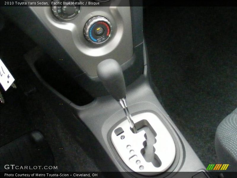 Pacific Blue Metallic / Bisque 2010 Toyota Yaris Sedan