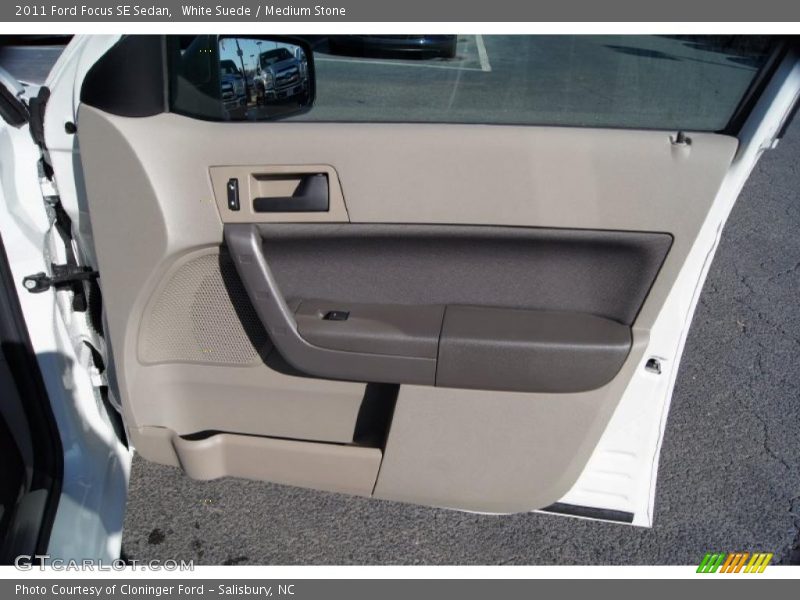 White Suede / Medium Stone 2011 Ford Focus SE Sedan