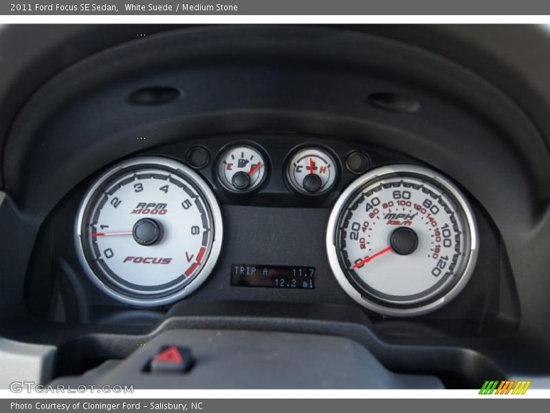 White Suede / Medium Stone 2011 Ford Focus SE Sedan