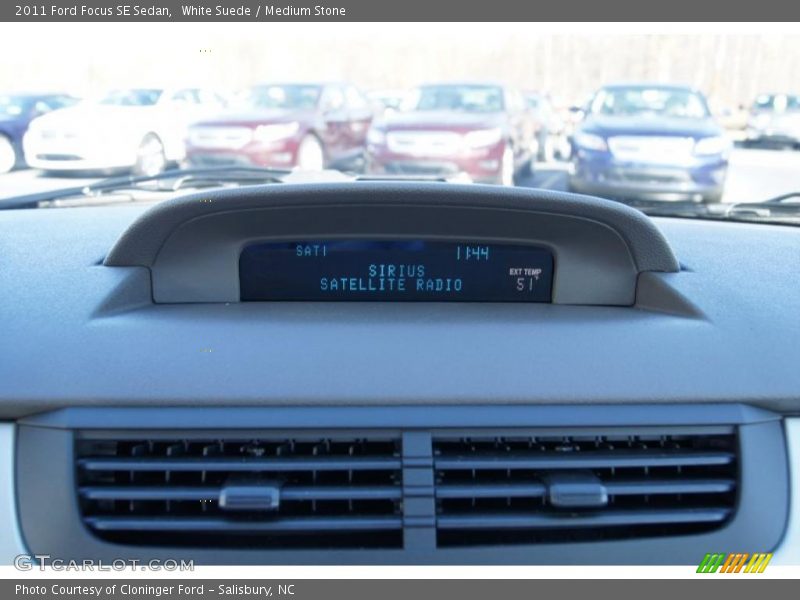 White Suede / Medium Stone 2011 Ford Focus SE Sedan
