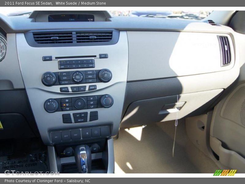 White Suede / Medium Stone 2011 Ford Focus SE Sedan