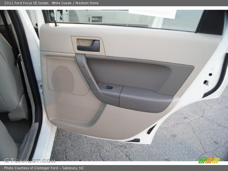 White Suede / Medium Stone 2011 Ford Focus SE Sedan