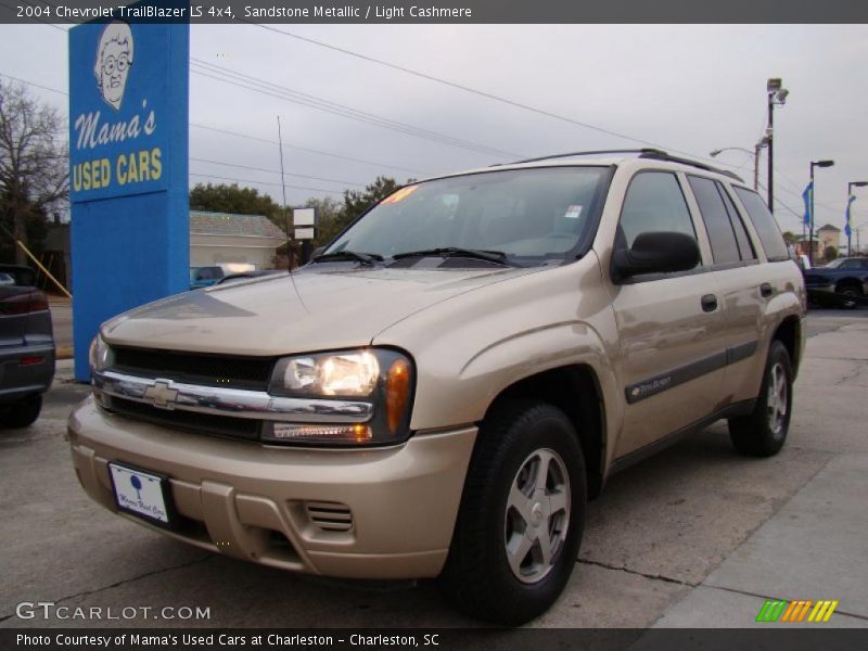 Sandstone Metallic / Light Cashmere 2004 Chevrolet TrailBlazer LS 4x4