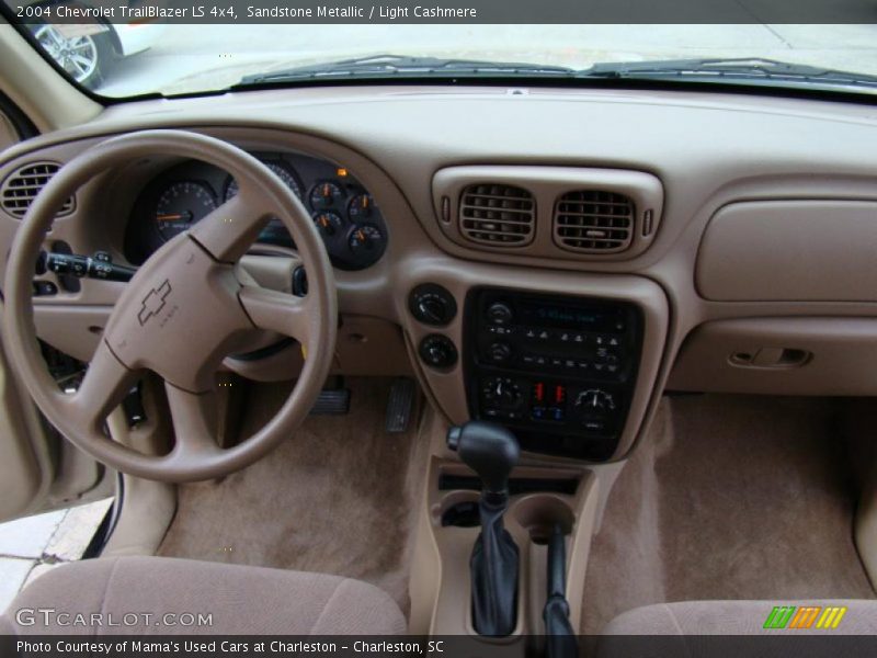 Sandstone Metallic / Light Cashmere 2004 Chevrolet TrailBlazer LS 4x4