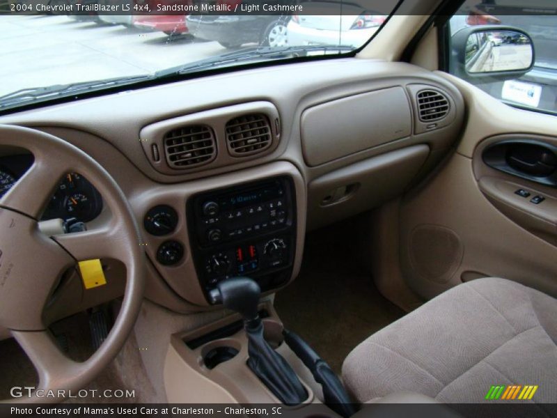 Sandstone Metallic / Light Cashmere 2004 Chevrolet TrailBlazer LS 4x4