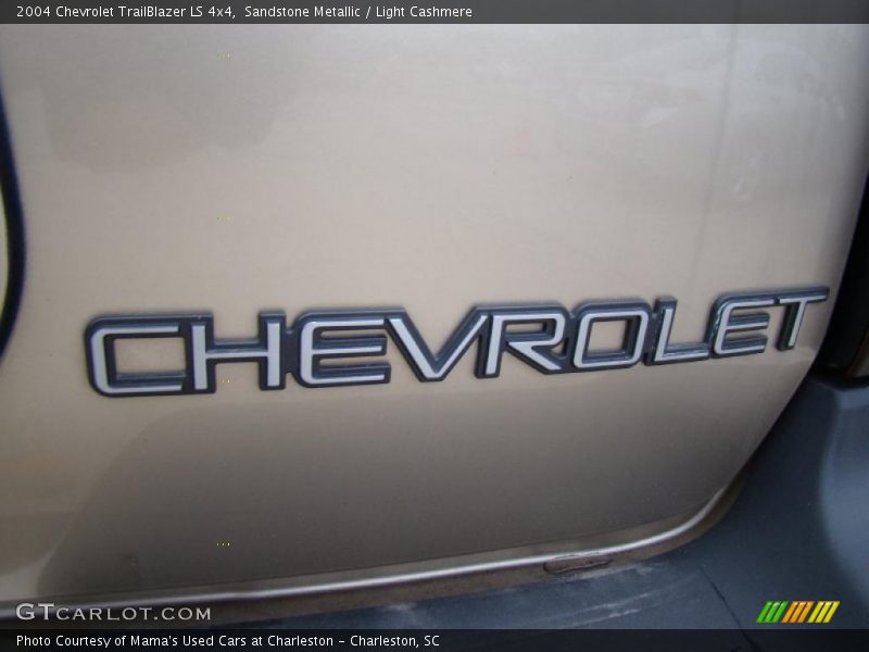 Sandstone Metallic / Light Cashmere 2004 Chevrolet TrailBlazer LS 4x4