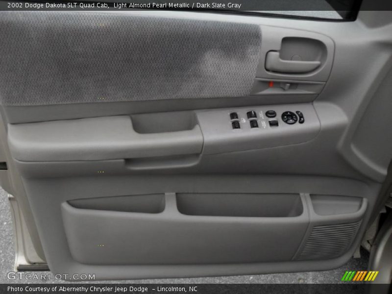 Light Almond Pearl Metallic / Dark Slate Gray 2002 Dodge Dakota SLT Quad Cab