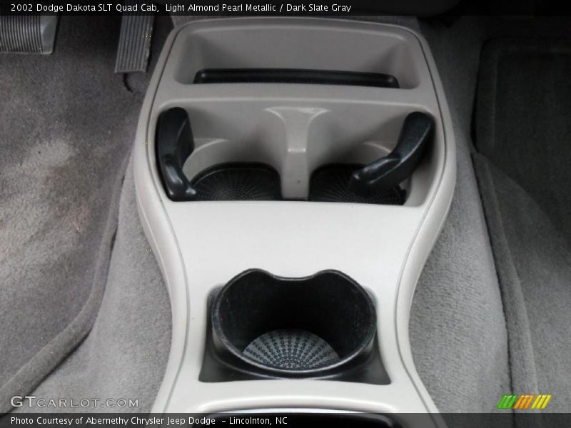Light Almond Pearl Metallic / Dark Slate Gray 2002 Dodge Dakota SLT Quad Cab