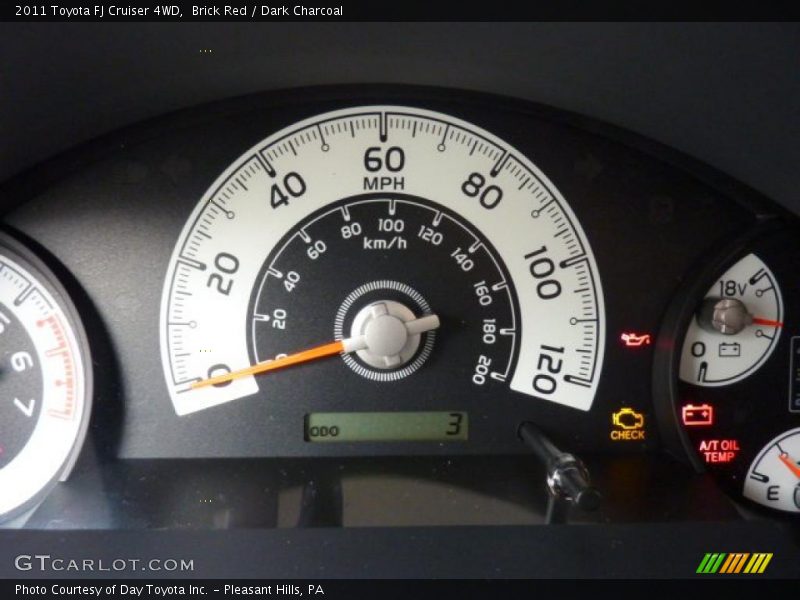 Brick Red / Dark Charcoal 2011 Toyota FJ Cruiser 4WD