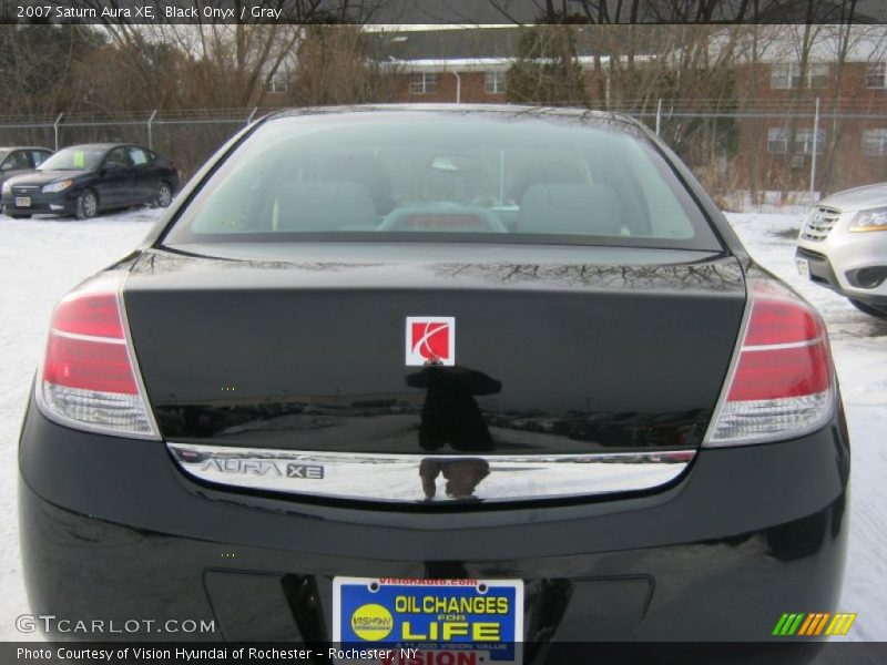 Black Onyx / Gray 2007 Saturn Aura XE