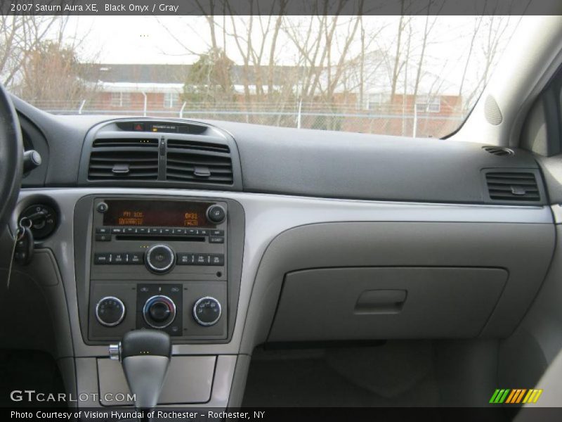 Black Onyx / Gray 2007 Saturn Aura XE