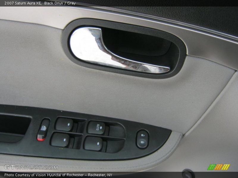Black Onyx / Gray 2007 Saturn Aura XE