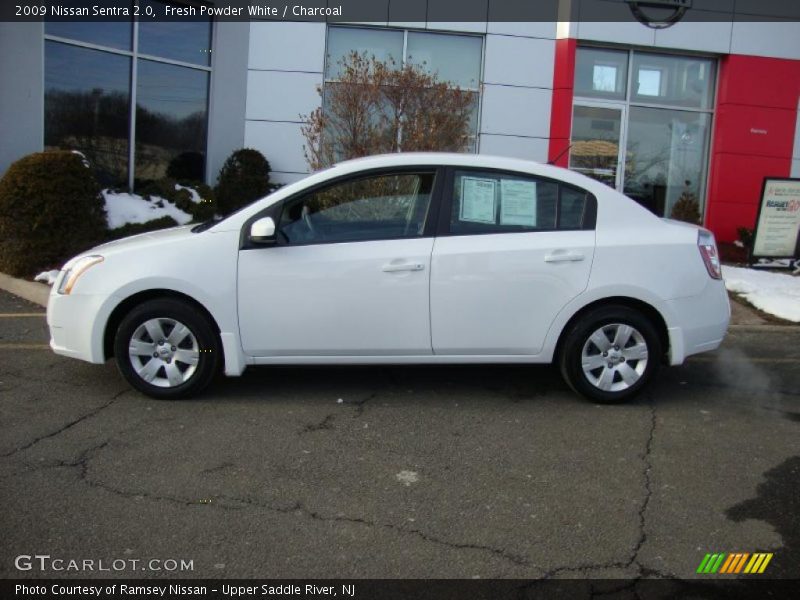 Fresh Powder White / Charcoal 2009 Nissan Sentra 2.0