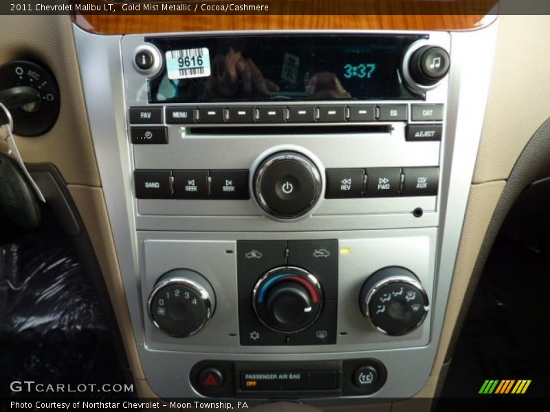 Gold Mist Metallic / Cocoa/Cashmere 2011 Chevrolet Malibu LT