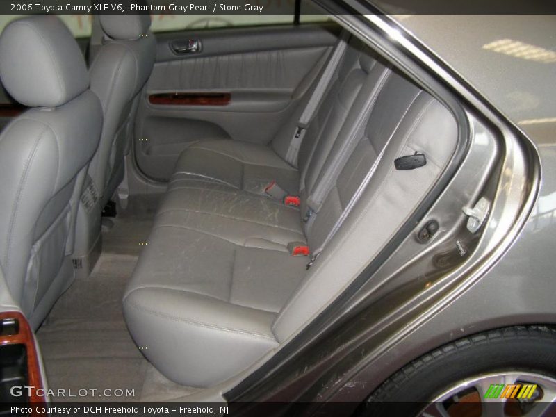 Phantom Gray Pearl / Stone Gray 2006 Toyota Camry XLE V6