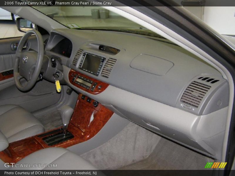 Phantom Gray Pearl / Stone Gray 2006 Toyota Camry XLE V6
