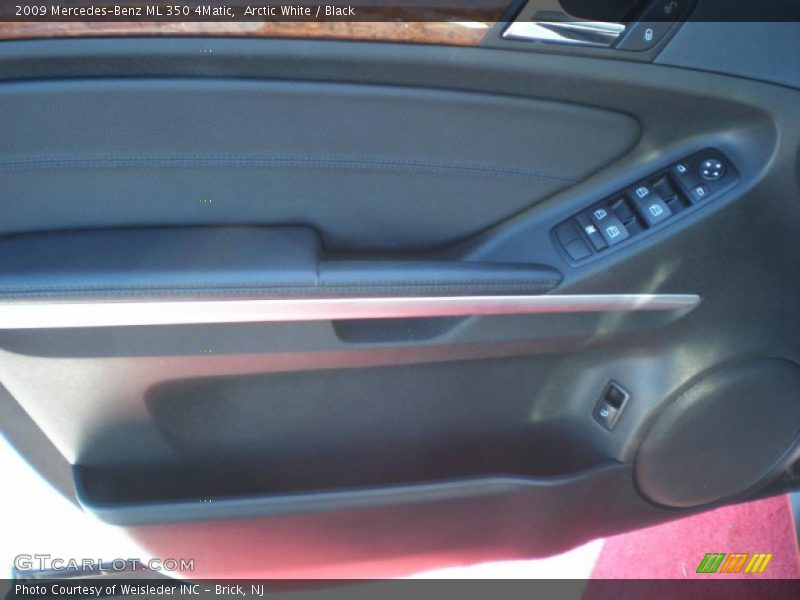 Arctic White / Black 2009 Mercedes-Benz ML 350 4Matic