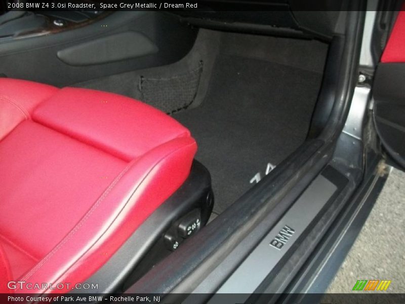 Space Grey Metallic / Dream Red 2008 BMW Z4 3.0si Roadster