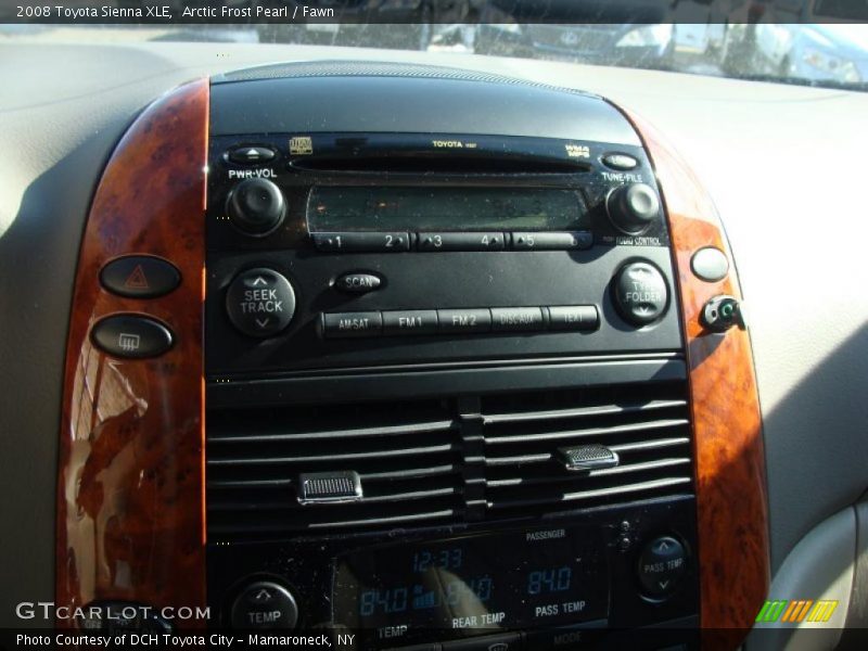 Arctic Frost Pearl / Fawn 2008 Toyota Sienna XLE