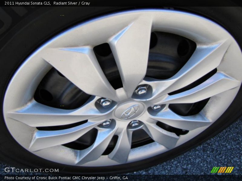 Radiant Silver / Gray 2011 Hyundai Sonata GLS