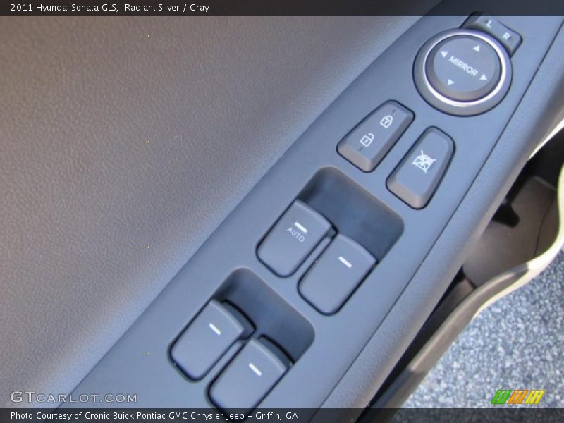 Radiant Silver / Gray 2011 Hyundai Sonata GLS