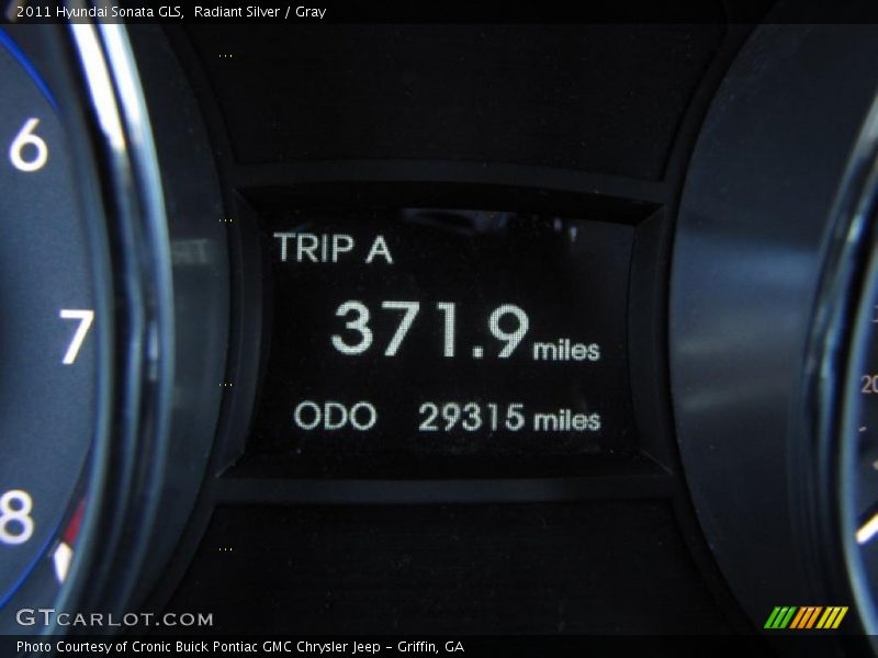 Radiant Silver / Gray 2011 Hyundai Sonata GLS
