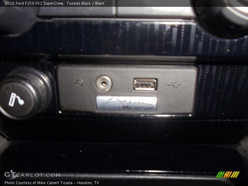 Tuxedo Black / Black 2010 Ford F150 FX2 SuperCrew