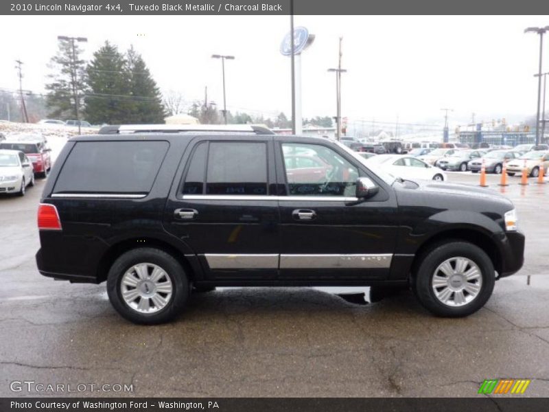 Tuxedo Black Metallic / Charcoal Black 2010 Lincoln Navigator 4x4