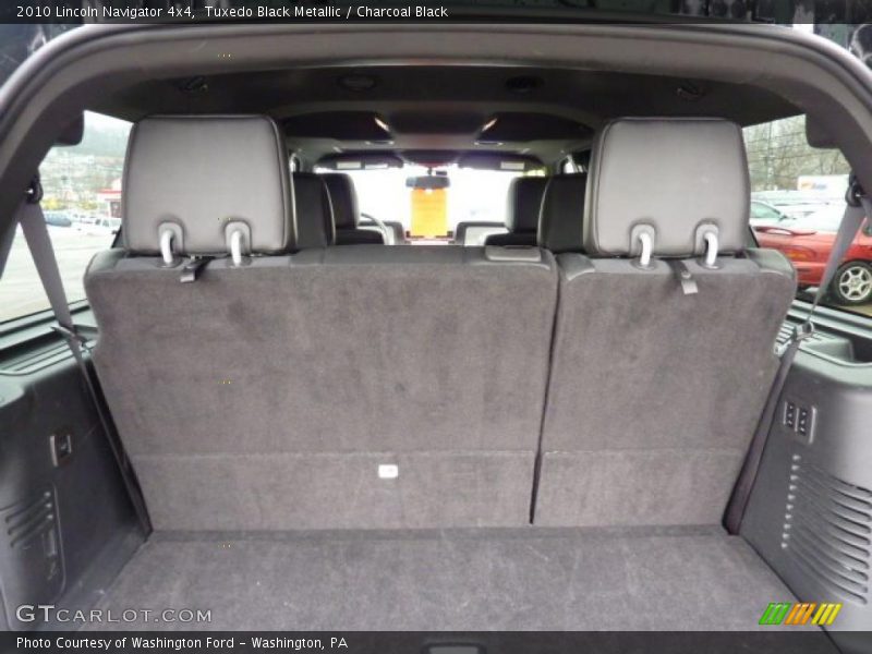 Tuxedo Black Metallic / Charcoal Black 2010 Lincoln Navigator 4x4