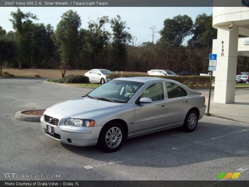 Silver Metallic / Taupe/Light Taupe 2005 Volvo S60 2.4