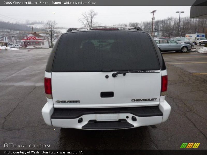 Summit White / Medium Gray 2000 Chevrolet Blazer LS 4x4