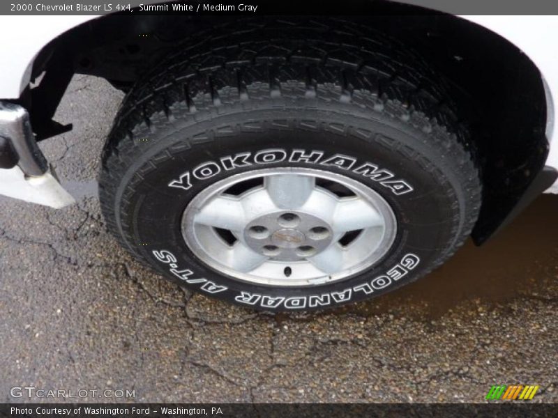 Summit White / Medium Gray 2000 Chevrolet Blazer LS 4x4