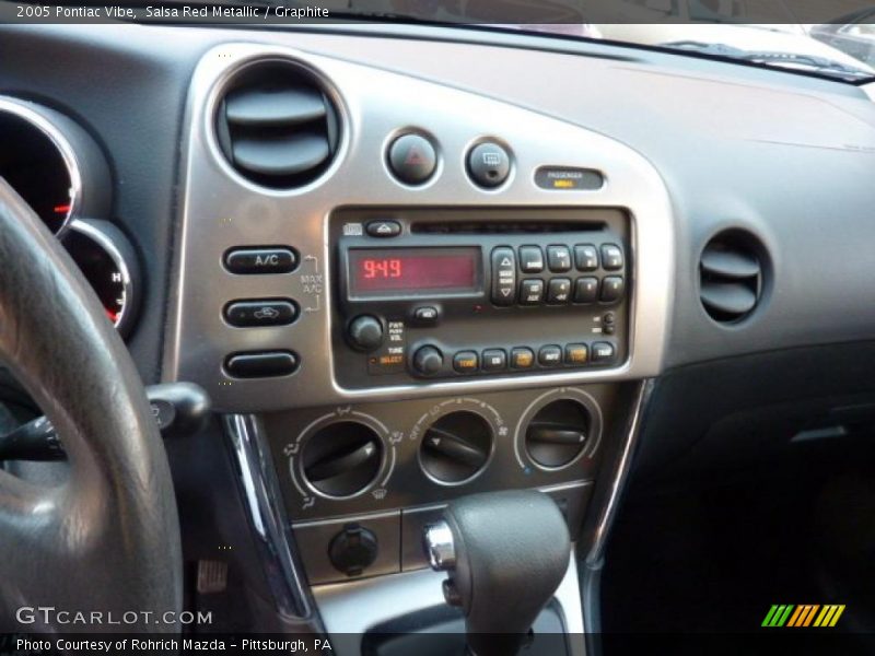Salsa Red Metallic / Graphite 2005 Pontiac Vibe
