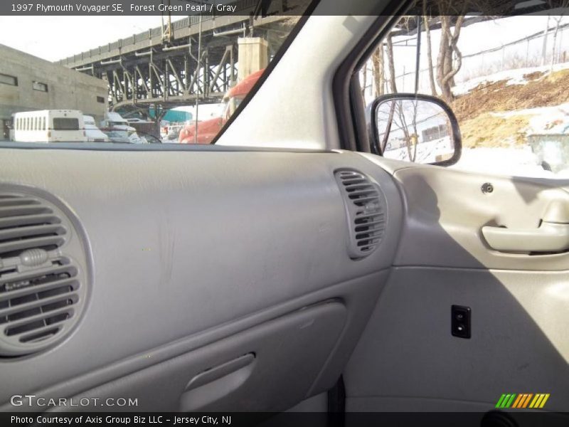 Forest Green Pearl / Gray 1997 Plymouth Voyager SE