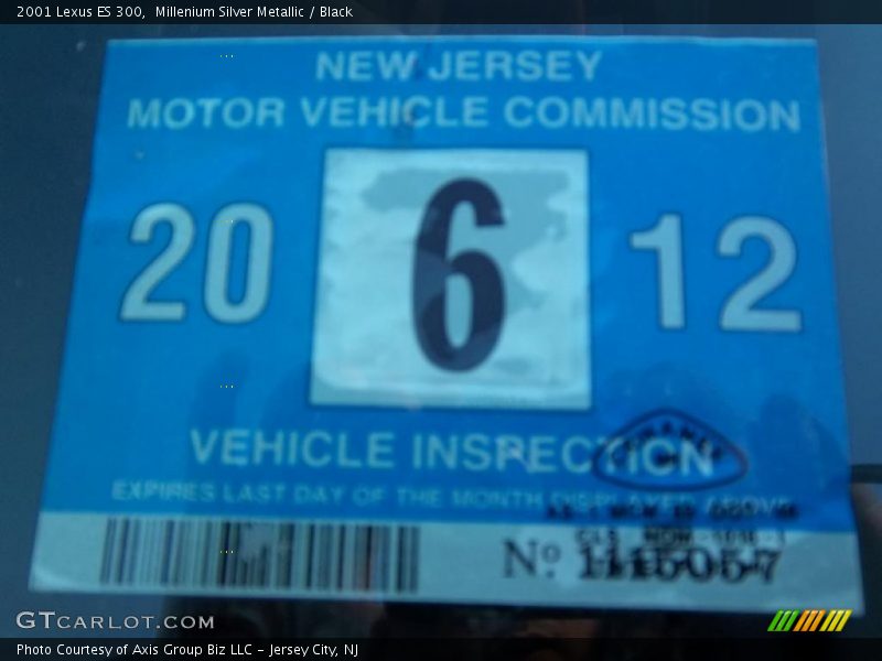 Millenium Silver Metallic / Black 2001 Lexus ES 300