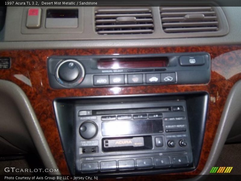 Desert Mist Metallic / Sandstone 1997 Acura TL 3.2