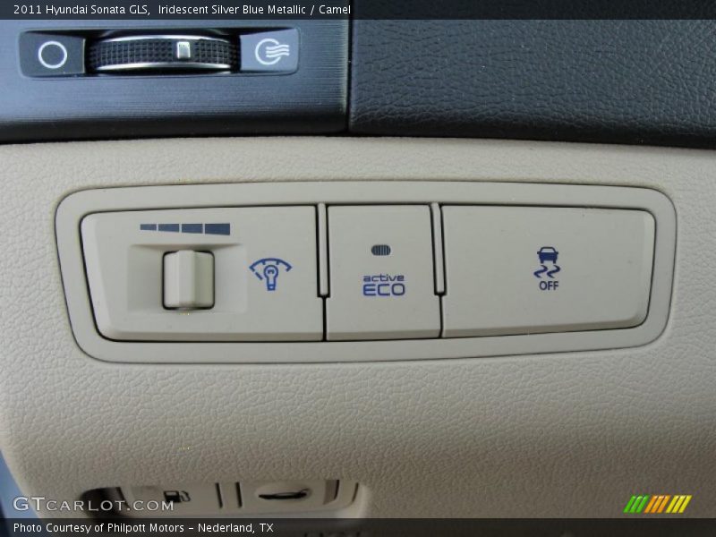 Iridescent Silver Blue Metallic / Camel 2011 Hyundai Sonata GLS