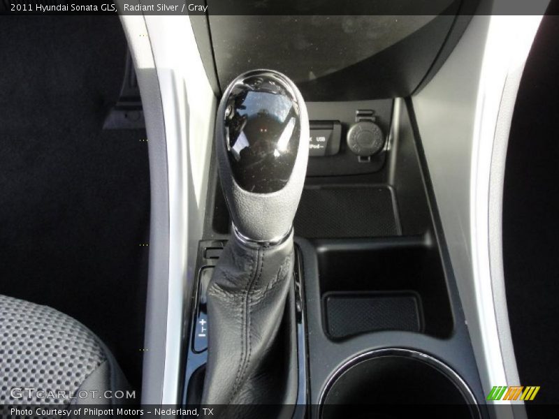 Radiant Silver / Gray 2011 Hyundai Sonata GLS