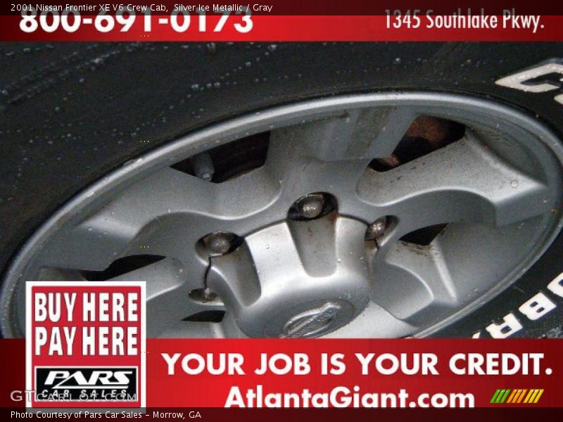 Silver Ice Metallic / Gray 2001 Nissan Frontier XE V6 Crew Cab