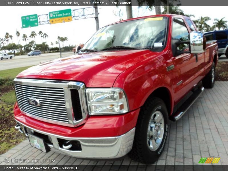 Front 3/4 View of 2007 F250 Super Duty Lariat SuperCab