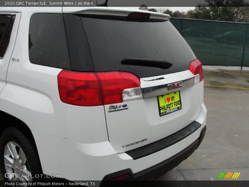 Summit White / Jet Black 2010 GMC Terrain SLE