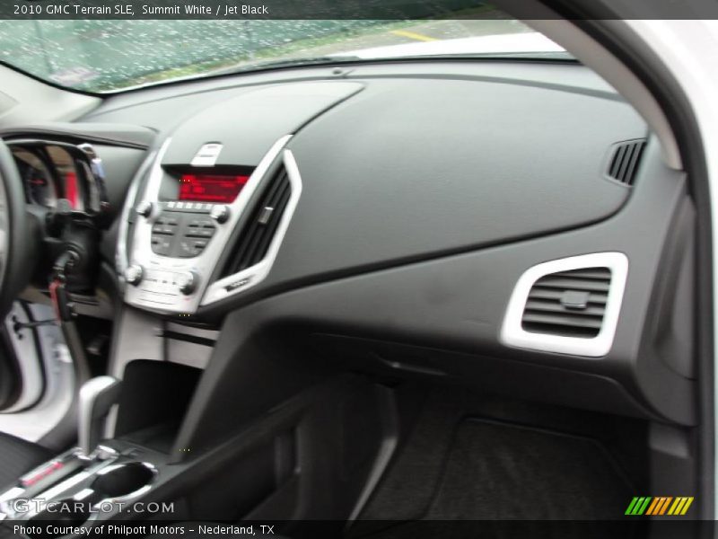Summit White / Jet Black 2010 GMC Terrain SLE
